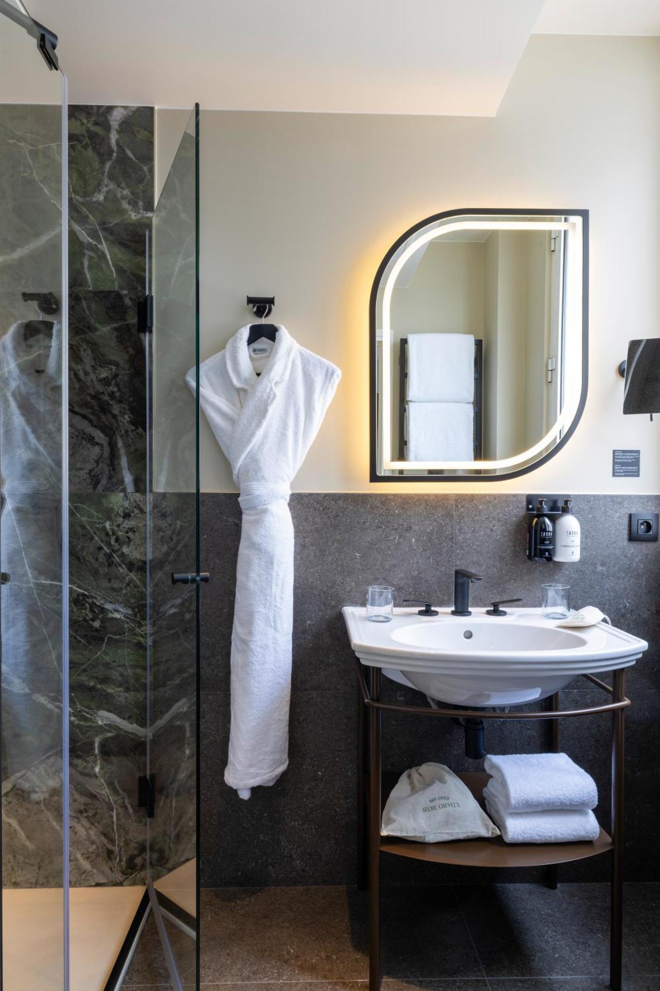 Hotel L'Ormaie & Spa ปารีส ภายนอก รูปภาพ